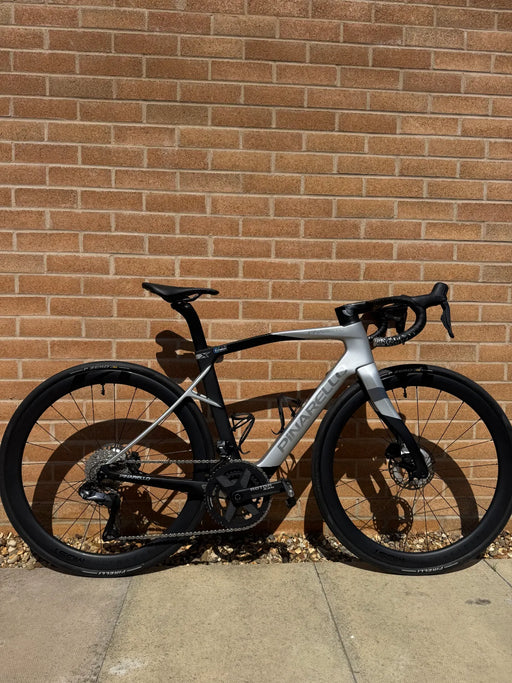 Pinarello X7 Disc - Ultegra Di2 equipped Endurance - Xpeed Saturn 2025